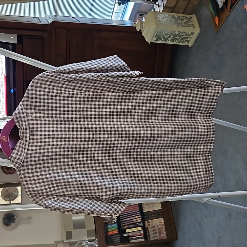 Ladies Button Blouse - Picture 2 of 3